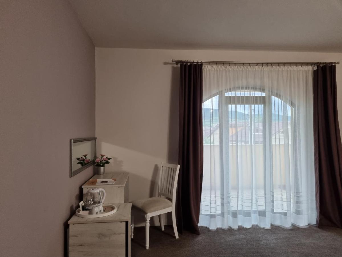 Alba Forum Gyulafehérvár Szoba fotó
